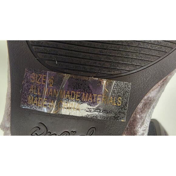 Qupid Women's Velvet Mauve Booties Size US 6 - Picture 8 of 9